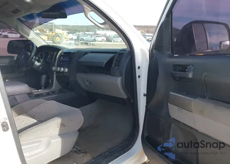 2010 Toyota Tundra Grade 5.7L V8 from USA, damaged, VIN 5TFUW5F11AX095514